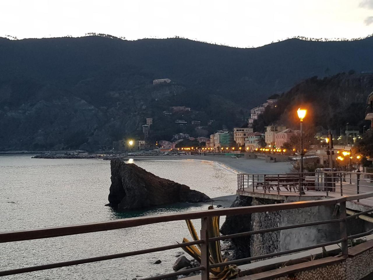 Oceanview Luxury Apartment Monterosso al Mare Exterior photo